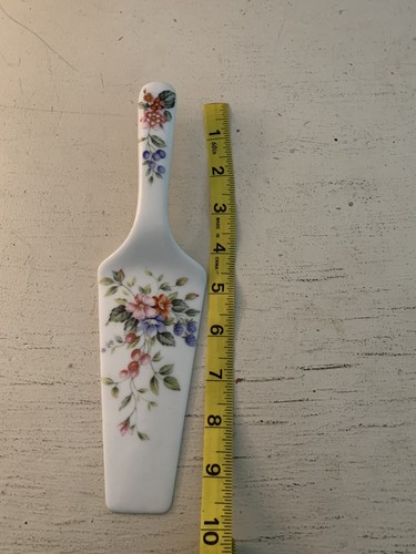 Andrea By Sadek Floral Cake Pie Server - Picture 4 of 4