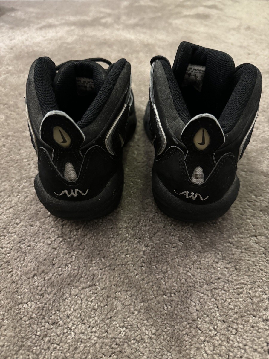 Vintage Mens sneakers 1996 Nike Air Maestro 3 Flight Basketball