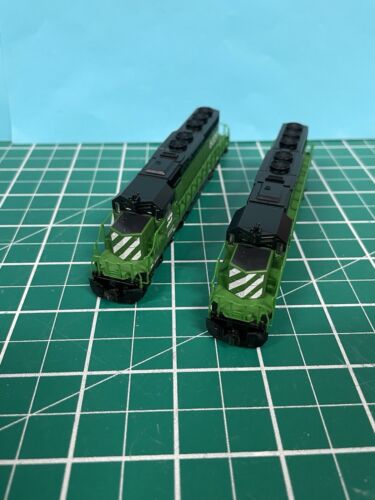 New! N-Scale Kato SD40-2 BN Pair DC $250.00 Make offer - Picture 3 of 9