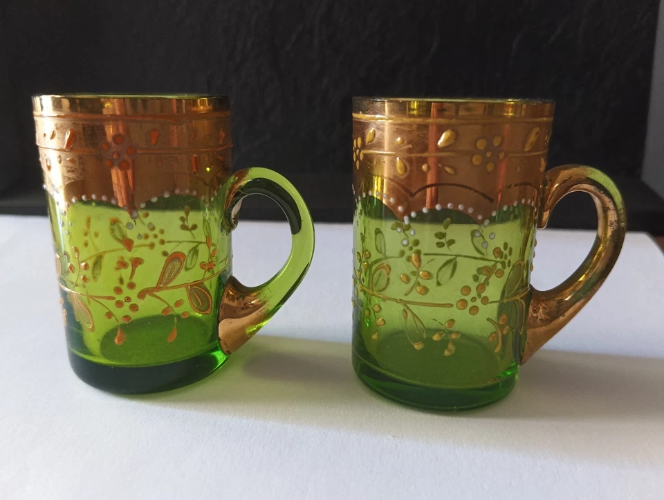 Anciens Petits Verres A Liqueur Ou Chopes A Liqueur En Cristal Décor Émaillé - Photo 2/4