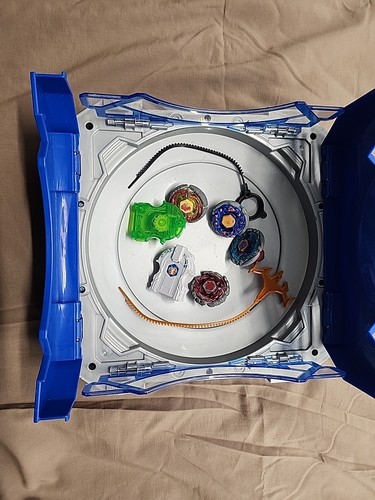 2010 Blue Beyblade Metal Fury Battle Arena Stadium Folding Carrying Travel Case - Picture 5 of 14