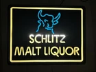 Vtg 1987 Schlitz Malt Liquor Blue Bull Light Up Sign Bar Light Everbrite Beer