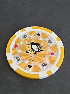 PITTSBURGH PENGUINS NHL SHINNY POKER CHIP / GOLF MARKER EXCELLENT CONDITION 