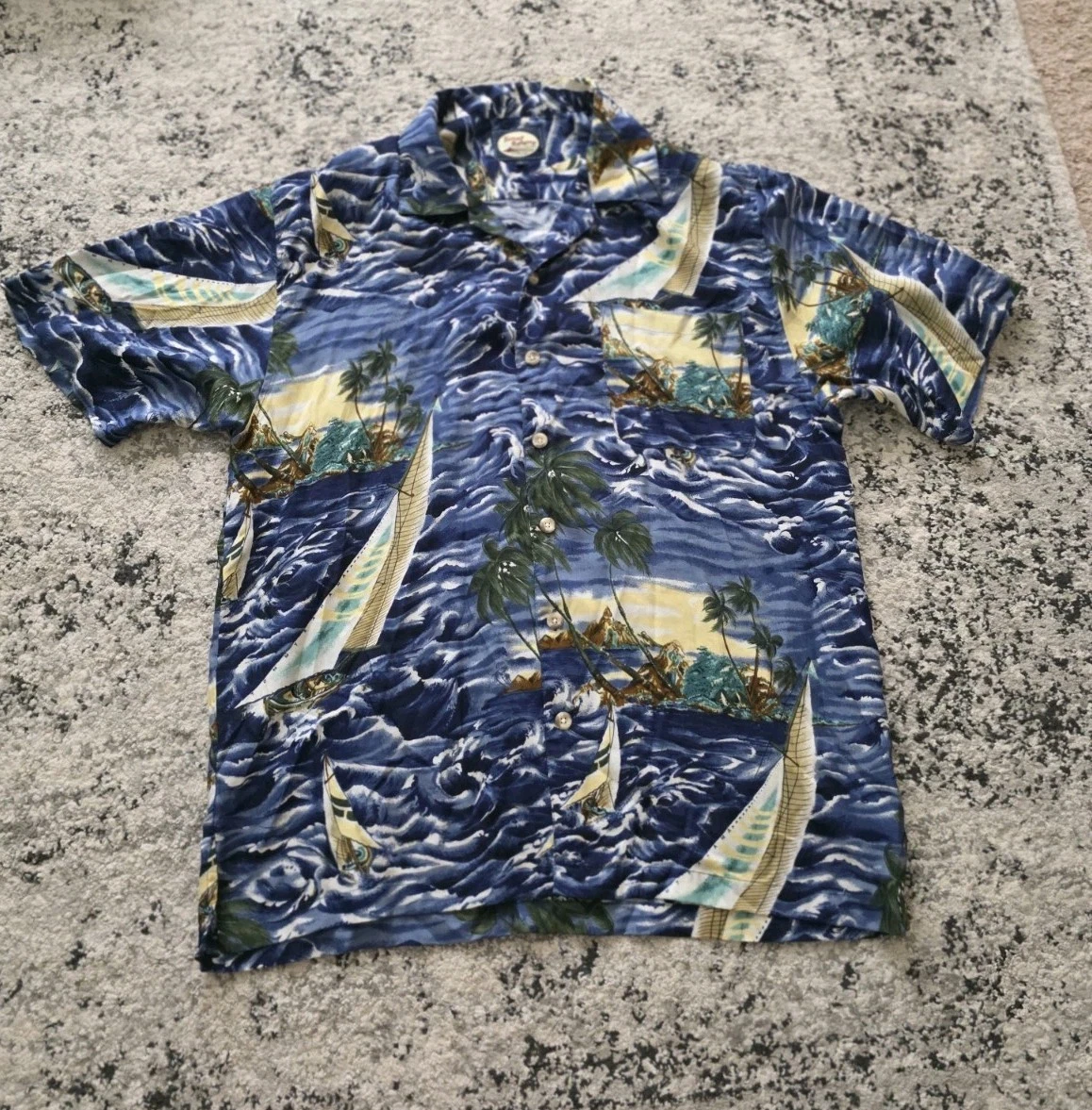 Vintage TOMMY BAHAMA Hawaiian Shirt Mens L 100% Cotton Button Up Shortsleeve