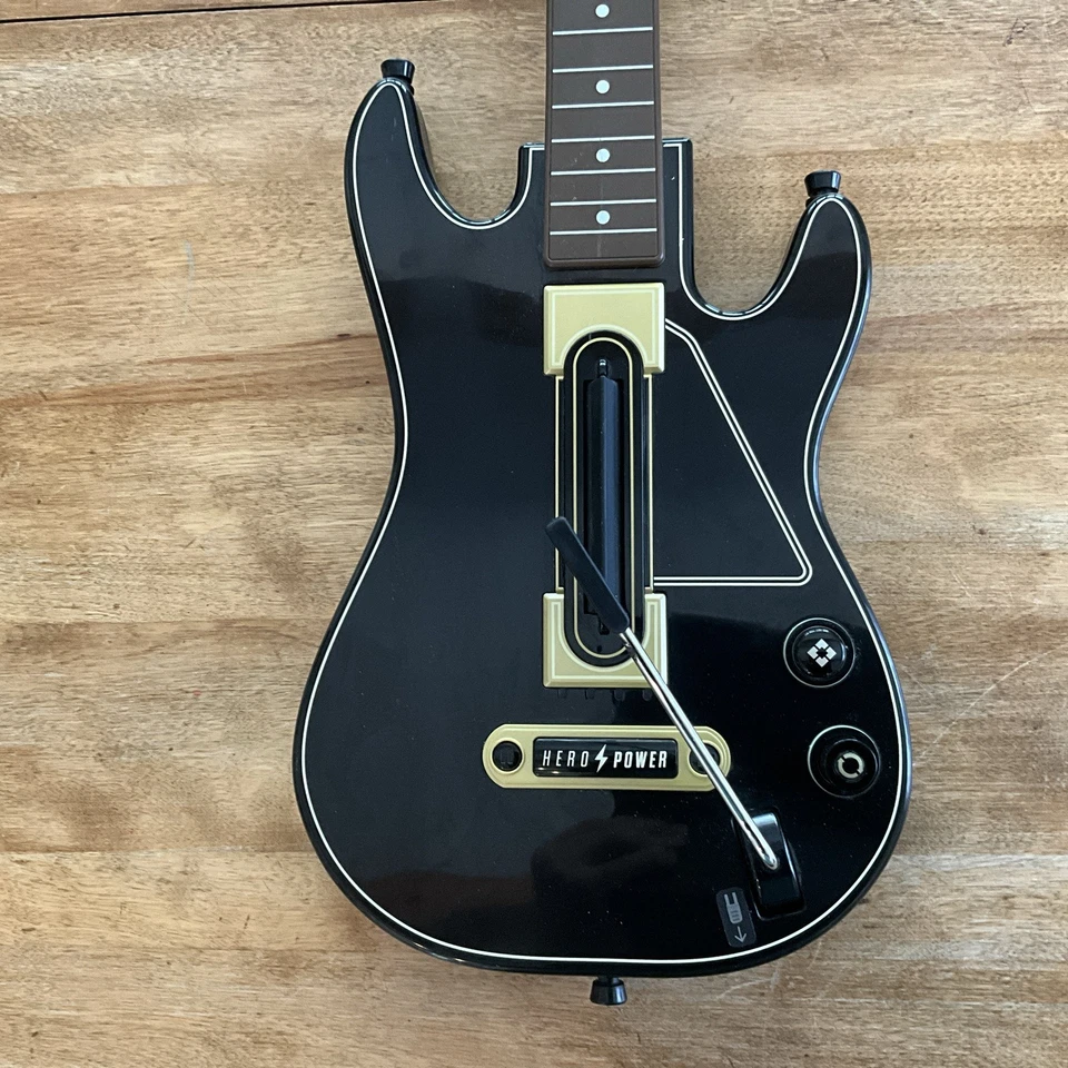 Guitar Hero 现场吉他(无鼓)适用于 PS3、PS4、Xbox 360、Xbox One、Wii U、iOS — 第 2/4 张图片