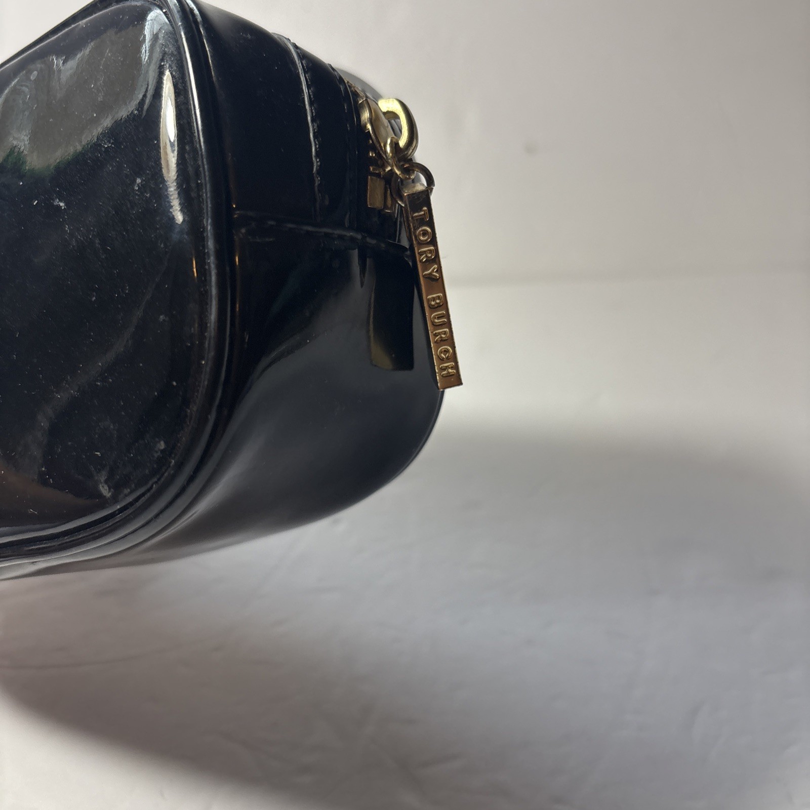 Tory Burch Black Logo Patent Leather Cosmetic Jewelry Case Makeup  Bag thumbnail 7