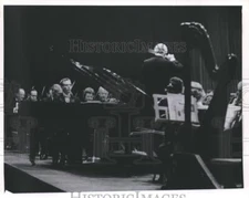 1960 Press Photo Arthur Fiedler conducting local symphony - mjp14049