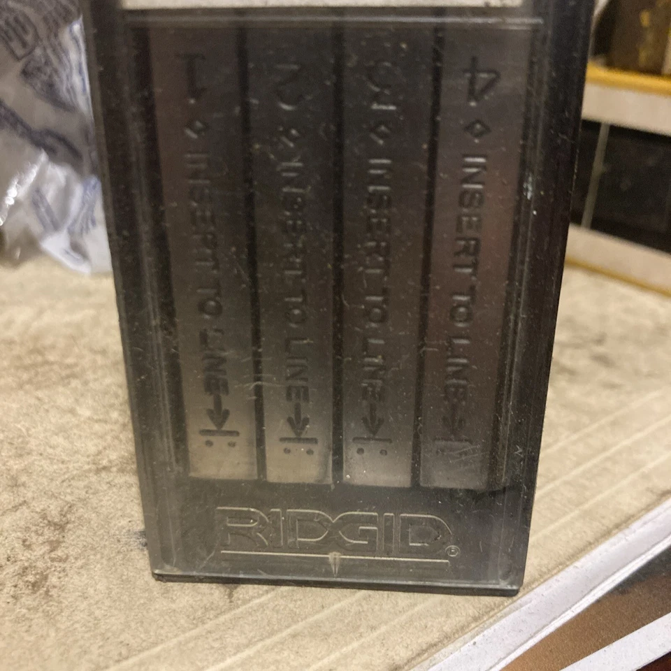 RIDGID 48970 1-3/8-6  UNC  Left Hand 500B UNIVERSAL BOLT DIE SET - Image 3 of 3