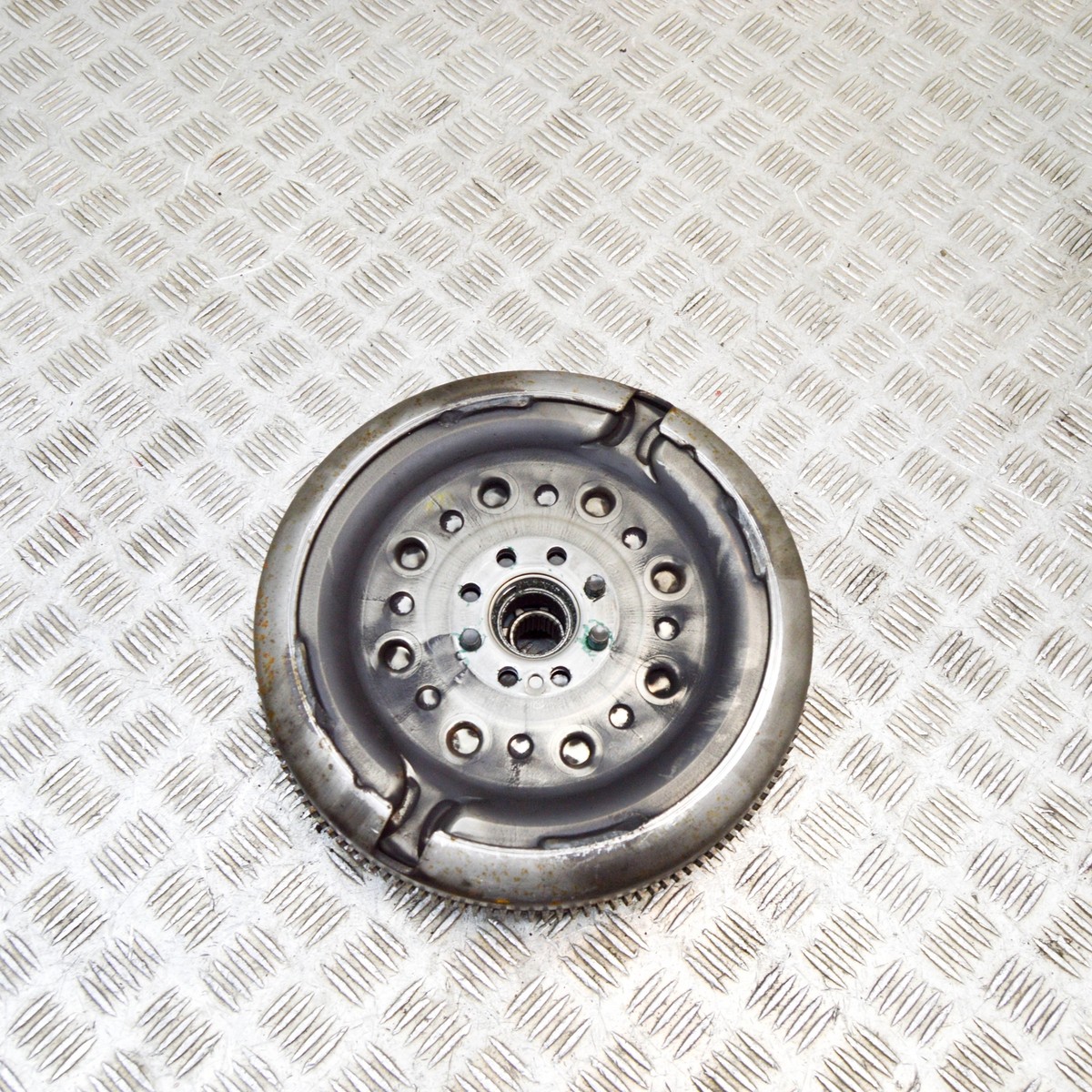 イチ VOLKSWAGEN GOLF MK7 Flywheel Clutch Kit 3082001979 1878007466 2.0