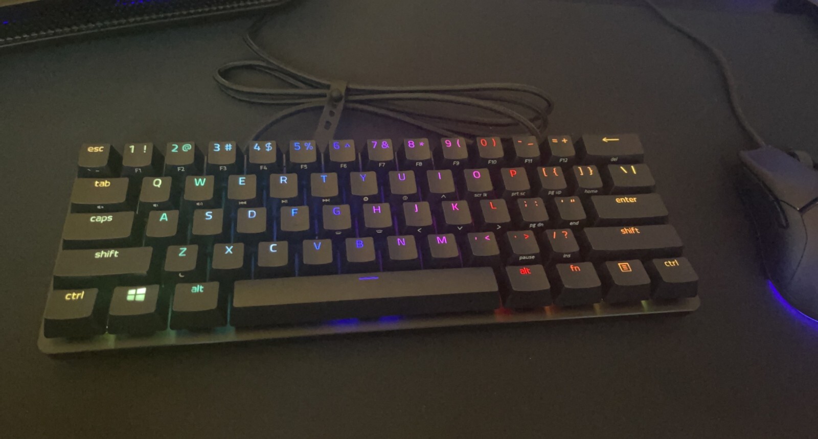 Razer Huntsman Mini Keyboard and Basilisk Ultimate Mouse Combo in Black-image