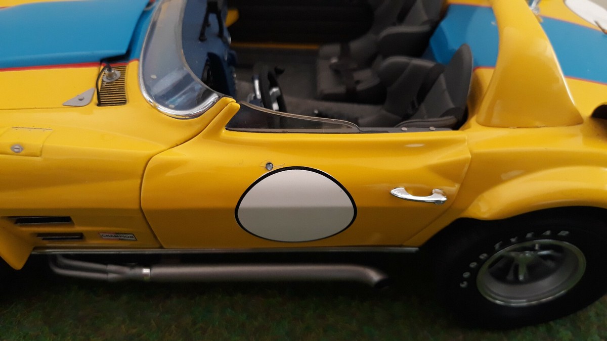Chevrolet Corvette 1964 Grand Sport Roadster – Exoto 18037 – 1/18 – Jaune – TRÈS RARE