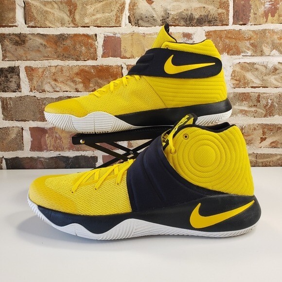 Nike Air Kyrie 2 Australia Yellow Kyrie Irving 819583 701 Size 17