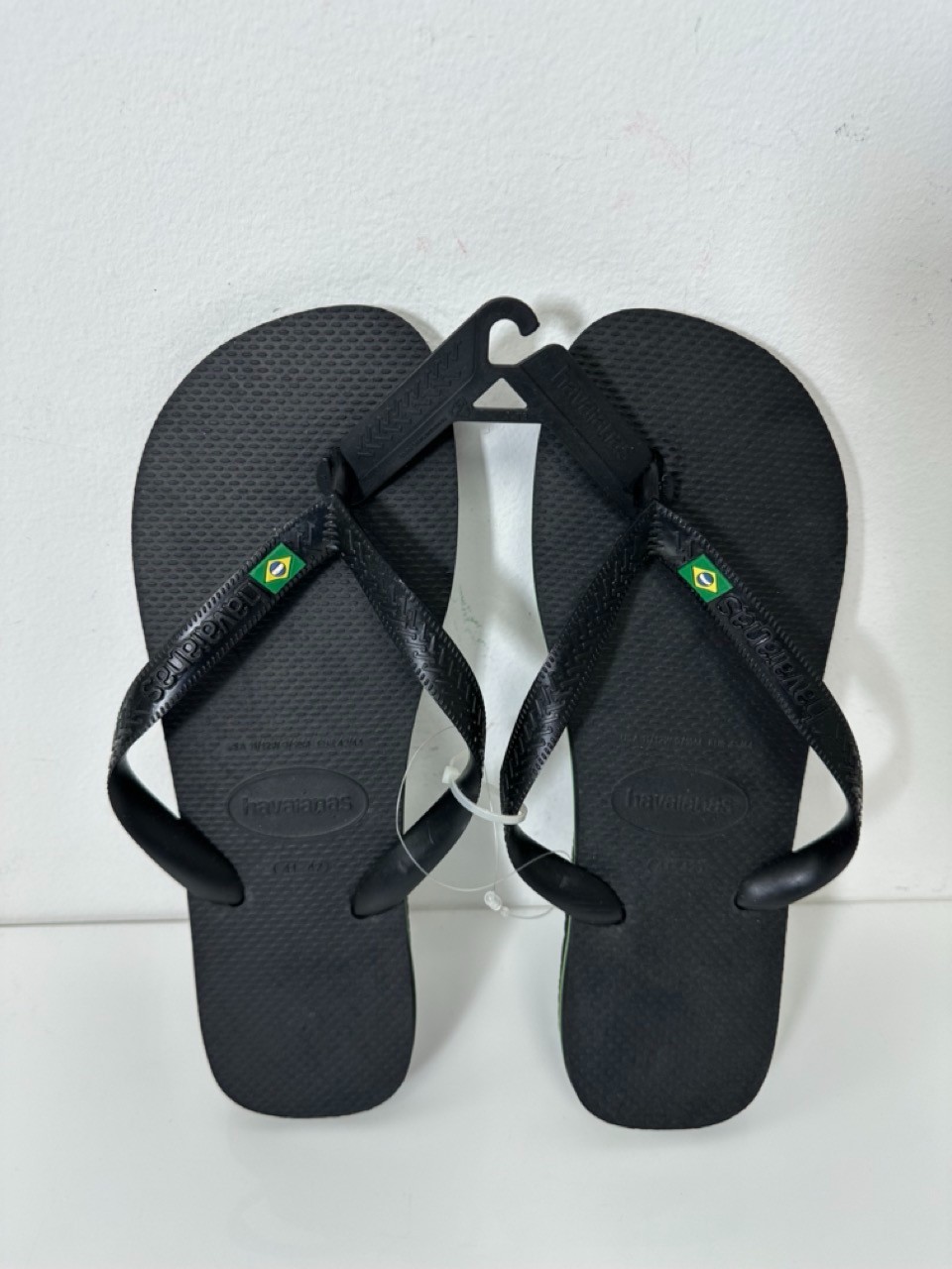 Havaianas Flip Flops Unisex Brazil Flag Black Size W11/12 and M9/10
