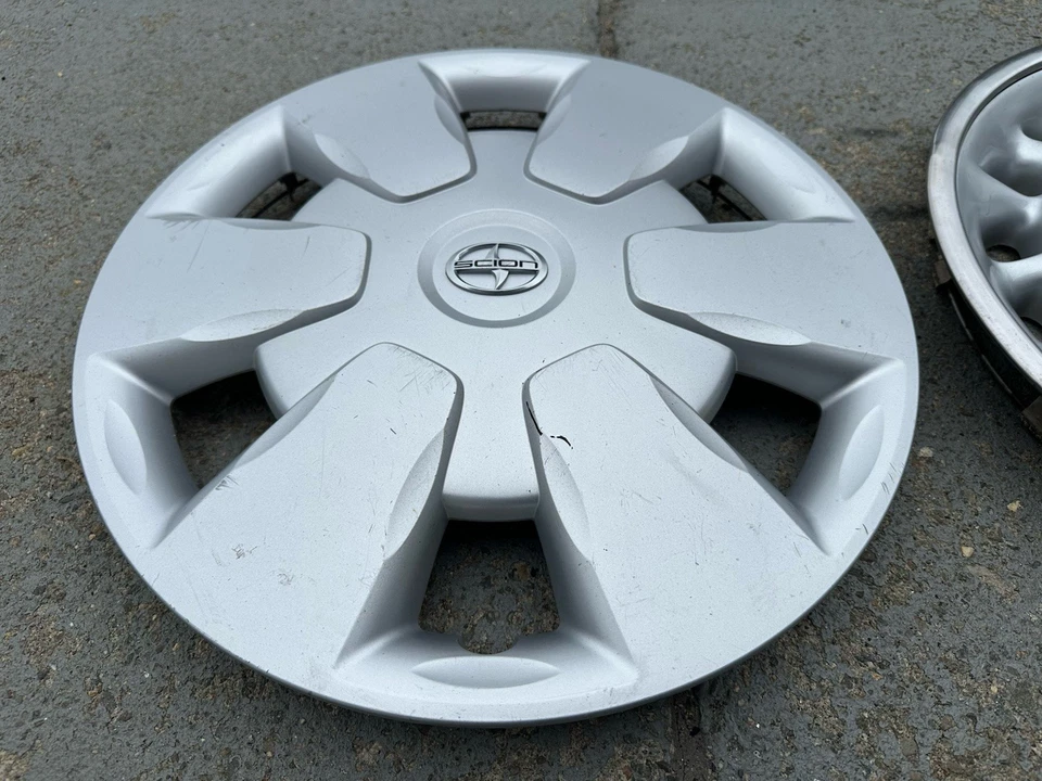 Колпак колеса один 2006 Scion XB XA 15 дюймов от оригинального производителя 06 6 спиц - Изображение 2 из 4