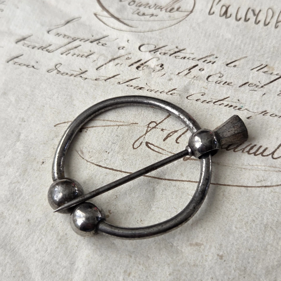 Fibule Ancienne XIXè en Acier Travail Français Napoléon III  - Photo 2/4