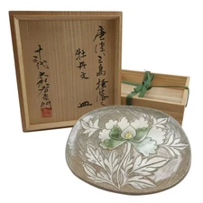 Karatsu Mishima scraped peony design plate by Nakazato Tarouemon XIII Tablew...