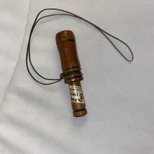 Vintage Faulk's #H-100 Honker Goose Call With String