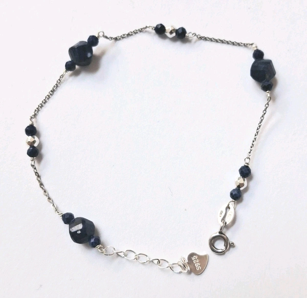 Bracciale con pietre preziose in lapislazzuli, perline