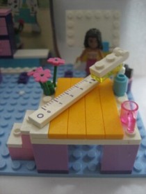 2012 LEGO FRIENDS Emma's Fashion Design Studio Set 3936 Almost Complete