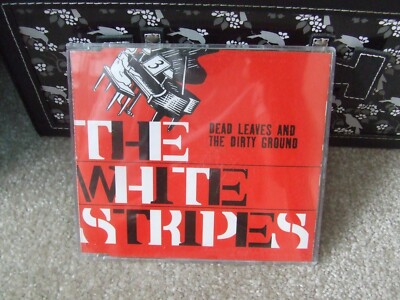 CD SINGLE THE WHITE STRIPES  DEAD LEAVES AND THE DIRTY GROUND  3 TRACK