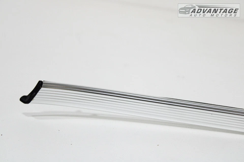 2010-2016 MERCEDES E350 W212 LEFT DRIVER UPPER ROOF RAIL BODY MOLDING OEM - Image 3 of 4