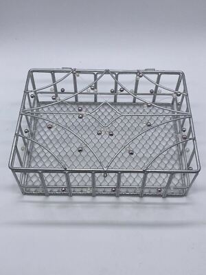 Attraktive dekorative rechteckige Displaybox mit Deckel aus Silberperlen Draht
