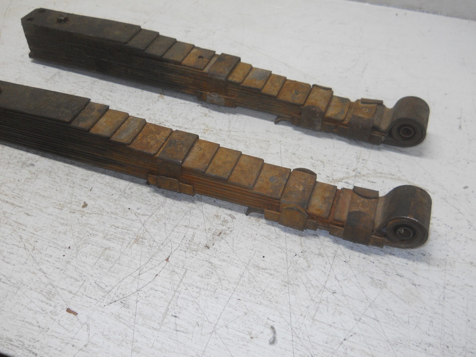 Austin Healey Bugeye Sprite MKll MG Midget rear springs lowered 15 leaf