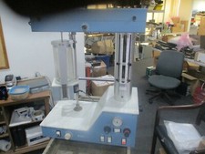 Met One Model: 250-1-0-2-21-1 Air Particle Counter 