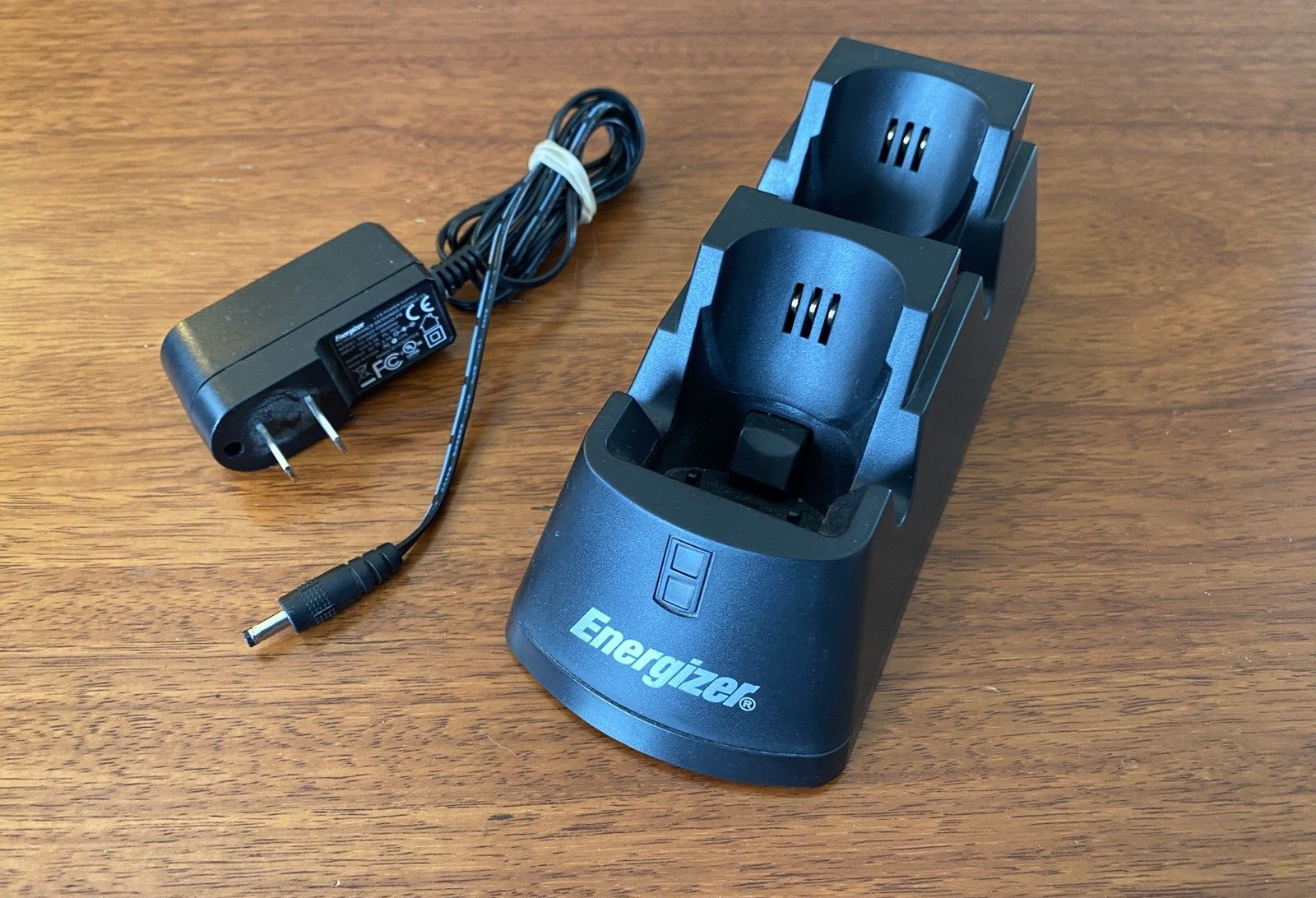 PL-7621 Energizer Nintendo Wii Controller Charging Station w/Power Supply OEM