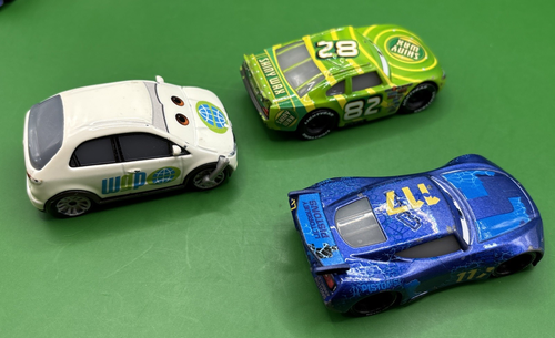 Lot of 14 (Fourteen) Mattel Disney Pixar 1:64 or 1:55 Cars Vehicles - Thailand - Picture 9 of 20