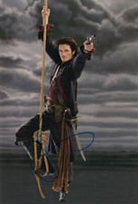 ORLANDO BLOOM signed Autogramm 20x30cm PIRATES OF THE CARIBBEAN Person autograph