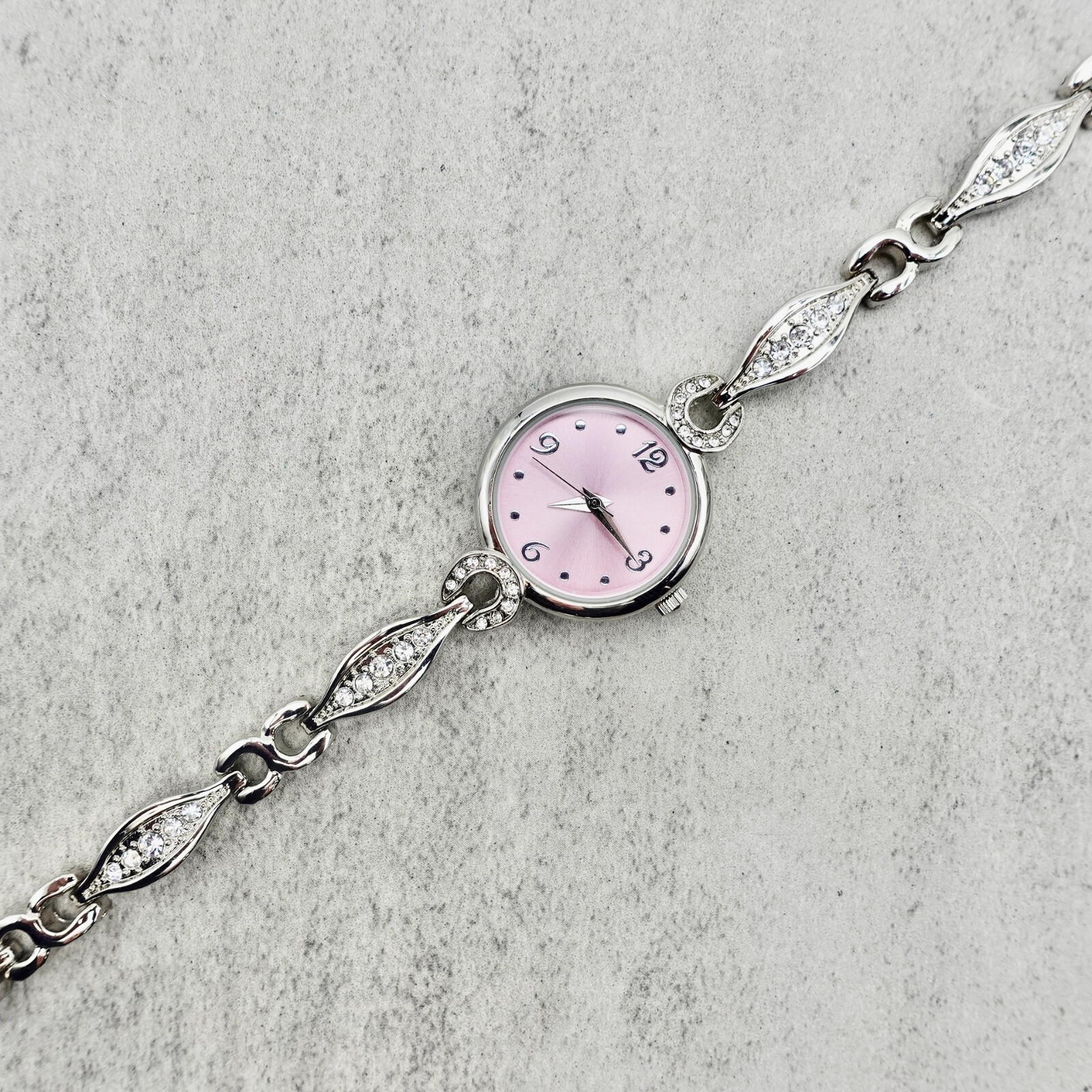 Womens Watch Silver Tone Rhinestone Band Pink Round Dial NEW BATTERY