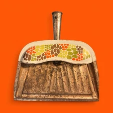 Vintage JV Reed Mid Century Metal Dust Pan Copper Tone Kitchen Kitschy 60’s