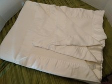 Blanket Vintage Beacon Ivory Acrylic Blanket Satin Trim 104x88"
