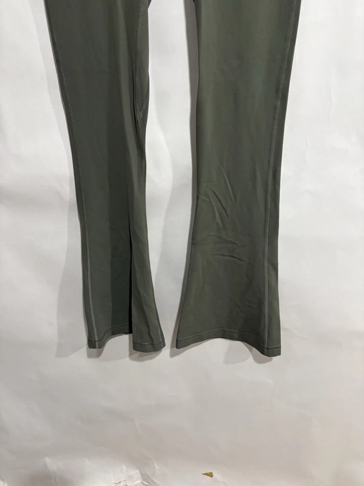 Женские леггинсы Lululemon Align Flare оливково-зеленые с высокой посадкой размер 6 - Изображение 2 из 4