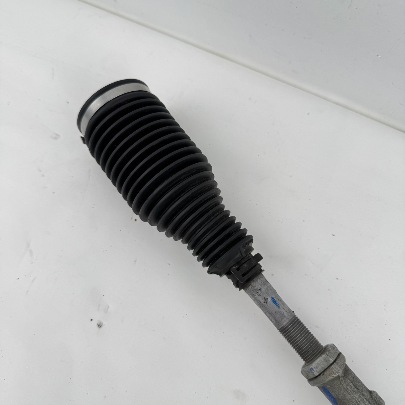 Bentley Bentayga 2017-2020 Left Inner Tie rod end P/N 4M0423811D