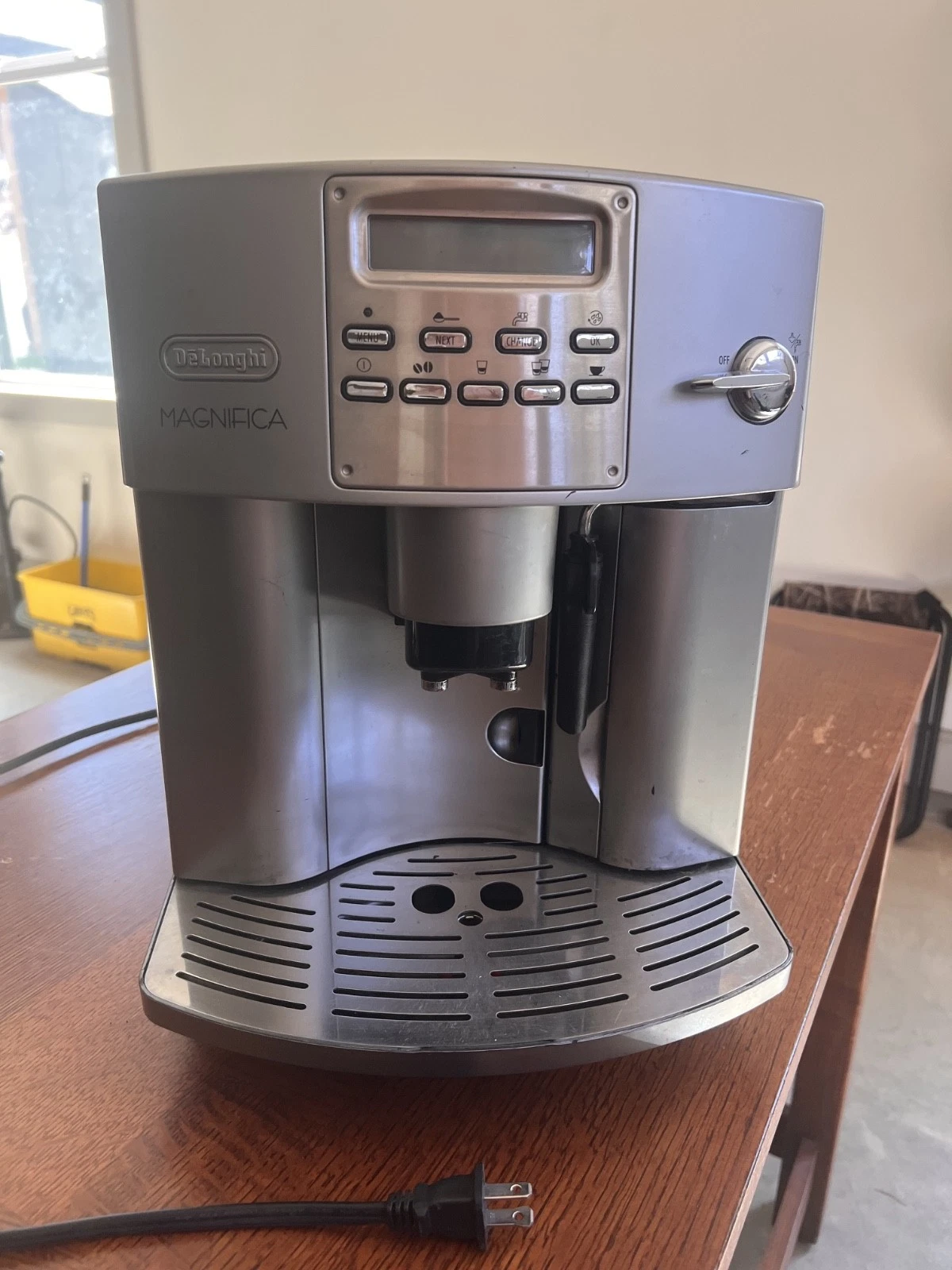 DeLonghi Magnifica EAM 3400 Automatic Espresso/Coffee Machine
Opens in a new window or tab