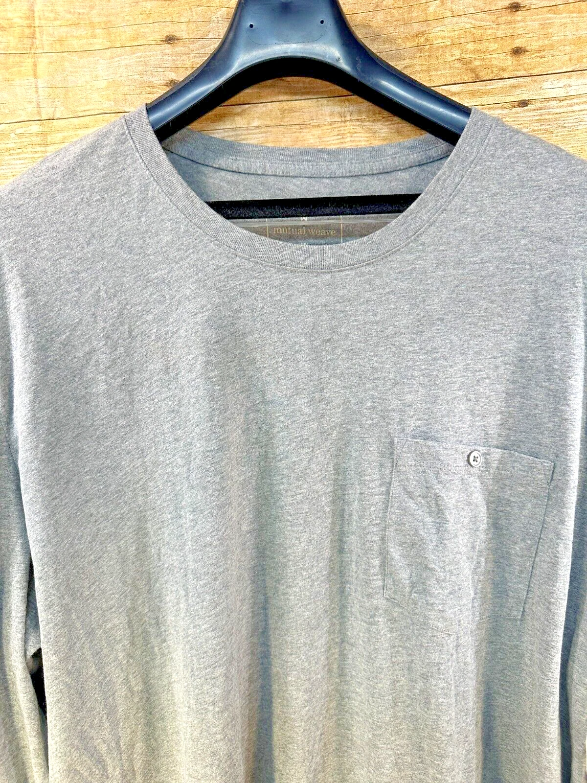 MUTUAL WEAVE TEE T-SHIRT MEN'S 2XL LS CHEST POCKET MARLED GRAY $30 ⭐️NWT⭐️