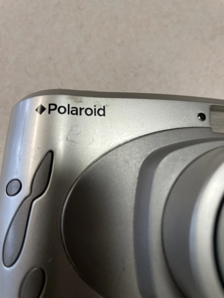 Polaroid PZ1710 Power Zoom 35-57mm Point & Shoot 35mm Film Camera UNTESTED - Image 3 of 4