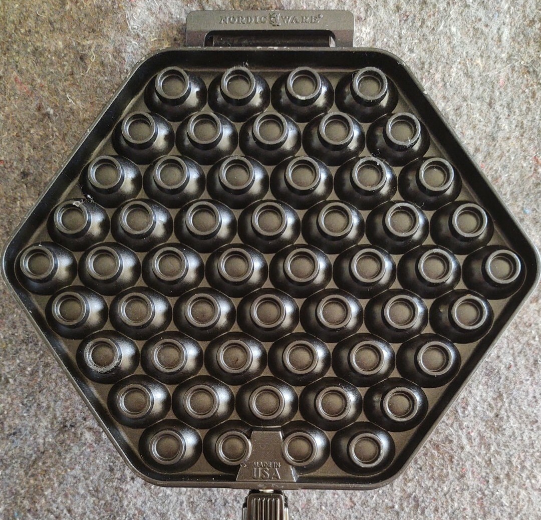 Nordic Ware egg waffle Iron Bubble Waffle pan Chinese Egg Puffle