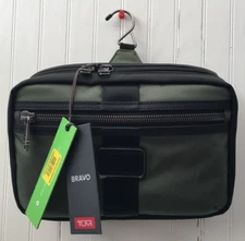 TUMI BRAVO RENO KIT 103430-1338 0232389FT Reno Trousse Toilette Retail $150.00