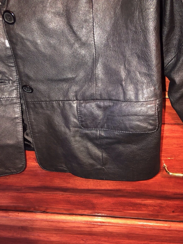 Chadwicks Women’s Blk Leather Jacket 14P 2 Button Front Pockets, Polyester Lined - Image 4 of 4