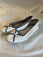 Fred Perry White Blue Pumps Boat Shoes UK4 Plimsoles