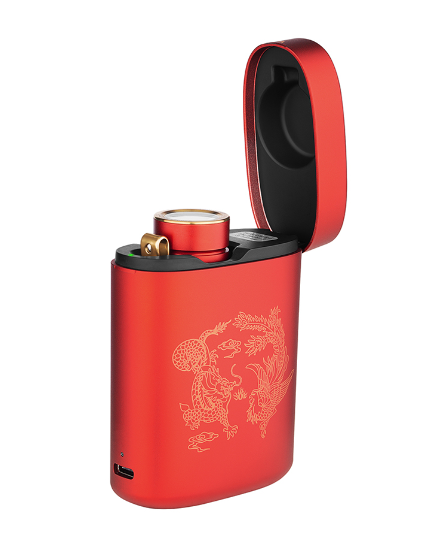 OLIGHT Baton 3 Premium - Dragon & Phoenix Limited Edition LED