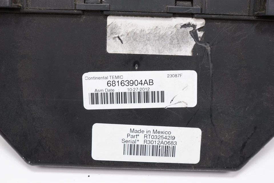 Caja de fusibles principal Chrysler Town Country Dodge Grand Caravan BCM OEM 2013 Foto 2 de 3