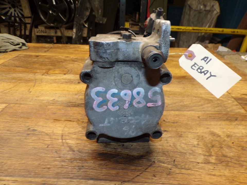 95-98 1995-1998 HYUNDAI ACCENT ENG A/C AIR CONDITIONING COMPRESSOR PUMP - Image 4 of 4