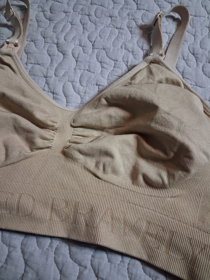 Sujetador de Enfermería/Bombeo Kindred Bravely Sublime Tostado Talla Mediana Correas Ajustables Foto 2 de 4