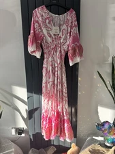 GOOSE ISLAND V/NECK DRESS ONE SIZE UP TO SIZE 18 BRAND NEW WITH LABELS