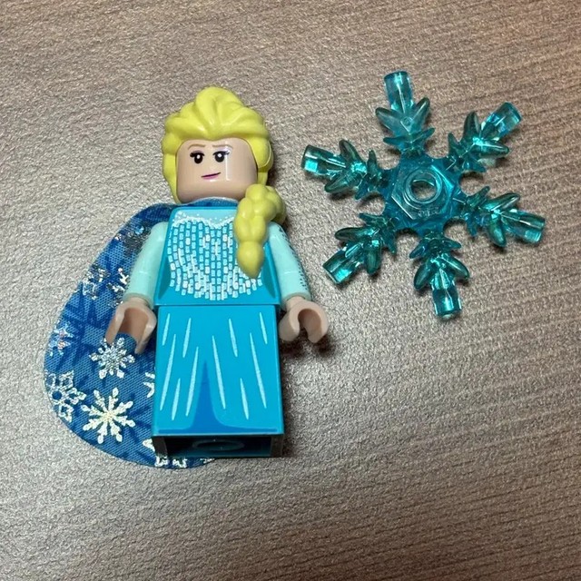 Disney Elsa Figurine