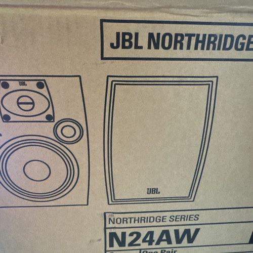 JBL Northridge N24AW Indoor/Outdoor Speaker Off-White NEW w/ Matching Mount - Picture 4 of 5